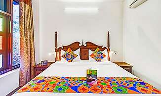 Fabhotel Shree Villas