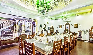 Fabhotel Shree Villas