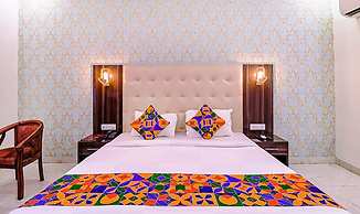 Fabhotel Swess Grand