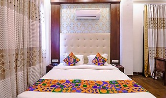 Fabhotel Swess Grand