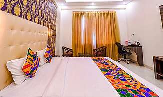 Fabhotel Swess Grand