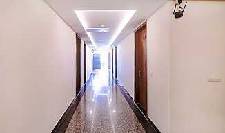 Fabhotel Swess Grand