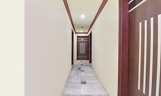 Fabexpress Poonam Palace