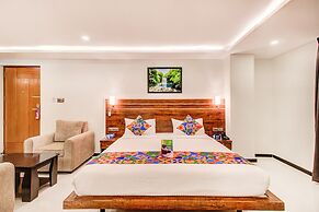 Fabhotel The Royal Suites