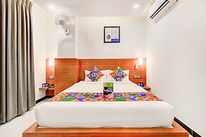 Fabhotel The Royal Suites