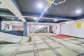 Fabhotel The Royal Suites