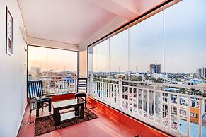 Fabhotel The Royal Suites