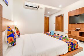 Fabhotel The Royal Suites