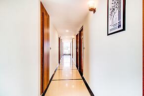 Fabhotel The Royal Suites