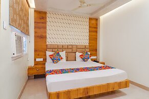 Fabhotel Holiday Grand