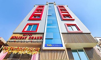 Fabhotel Holiday Grand