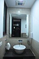 Fabhotel Posh Classic