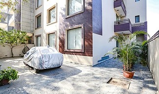 Fabhotel Posh Classic