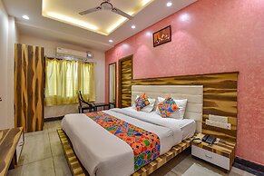 Fabhotel Wind Palace