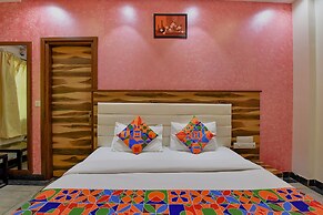 Fabhotel Wind Palace