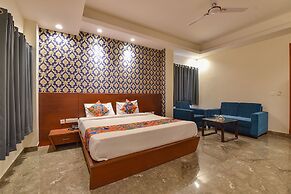 Fabhotel Wind Palace