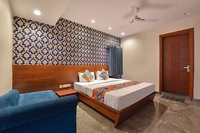 Fabhotel Wind Palace