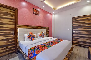 Fabhotel Wind Palace