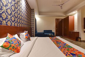 Fabhotel Wind Palace