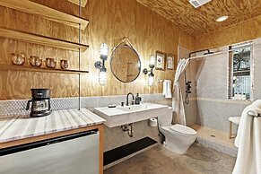 Lazo House - A Riverfront Retreat