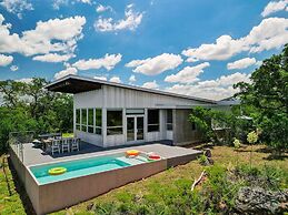 Lazo House - A Riverfront Retreat