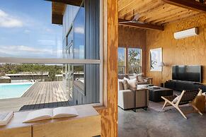 Lazo House - A Riverfront Retreat