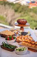 Heros Hotels Bozcaada