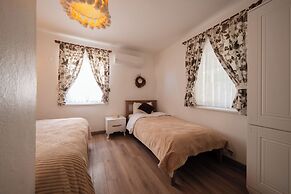 Heros Hotels Bozcaada