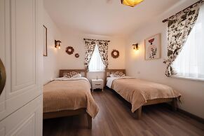 Heros Hotels Bozcaada