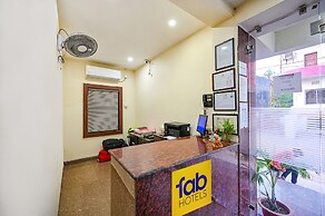 FabHotel Triple Tree