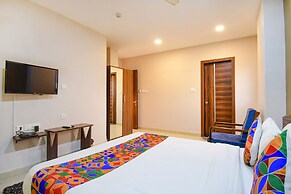 Fabhotel Royal Crystal