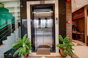 Fabhotel Royal Crystal