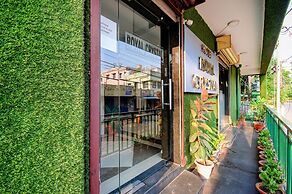 Fabhotel Royal Crystal