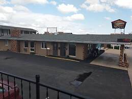 Town House Motel & Pool near Mt. Rushmore