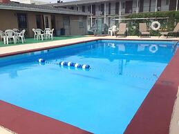 Town House Motel & Pool near Mt. Rushmore