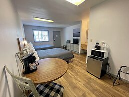 The Klassic Inn