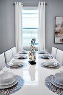 Magical Themed Villa in Windsor Isalnd