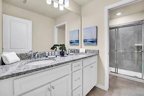 Magical Themed Villa in Windsor Isalnd