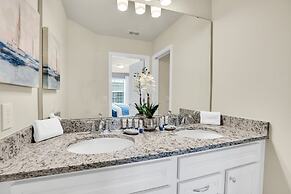 Magical Themed Villa in Windsor Isalnd