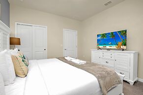 Magical Themed Villa in Windsor Isalnd