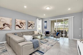 Magical Themed Villa in Windsor Isalnd