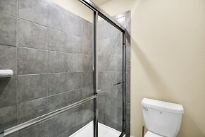 Magical Themed Villa in Windsor Isalnd