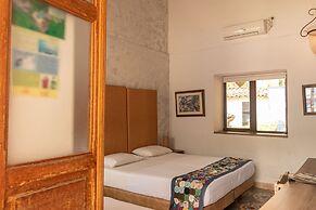 EL TESORO HOTEL Y CENTRO DE CONVENCIONES