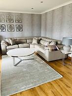 Remarkable 2-bed Apartment in Auchterarder