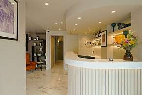 Urban Frame Acropolis