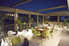 Urban Frame Acropolis