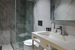 Urban Frame Acropolis