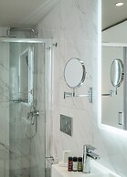 Urban Frame Acropolis