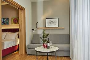 Urban Frame Acropolis