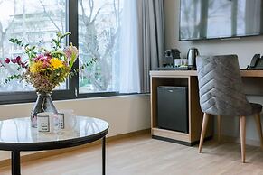 Urban Frame Acropolis